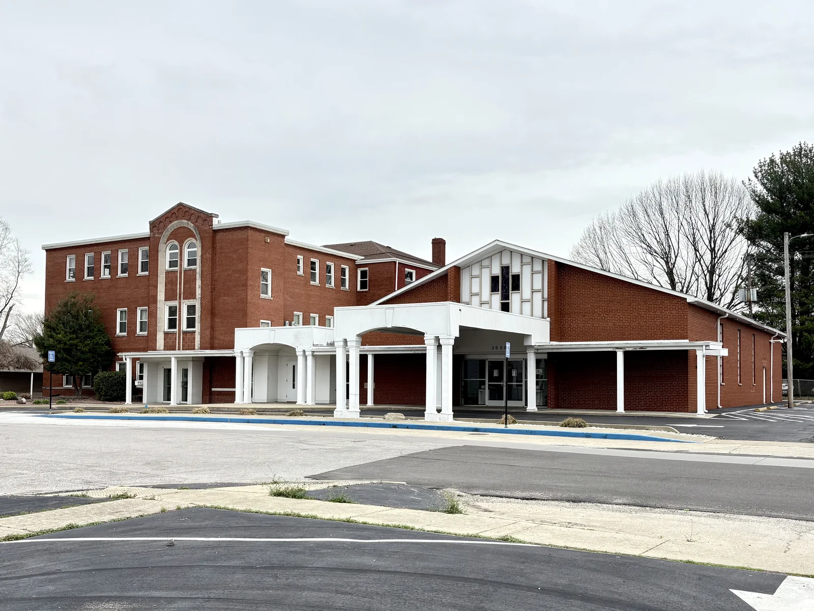 The building where the short-lived August Gate Granite City plant met.